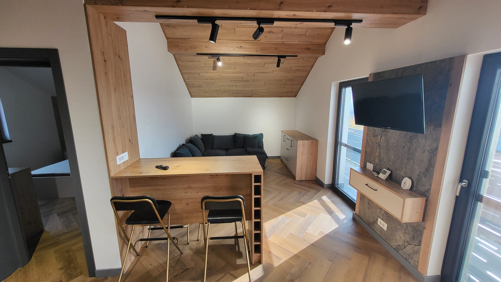 Inchiriez apartament 2 camere I Suceava I 450euro