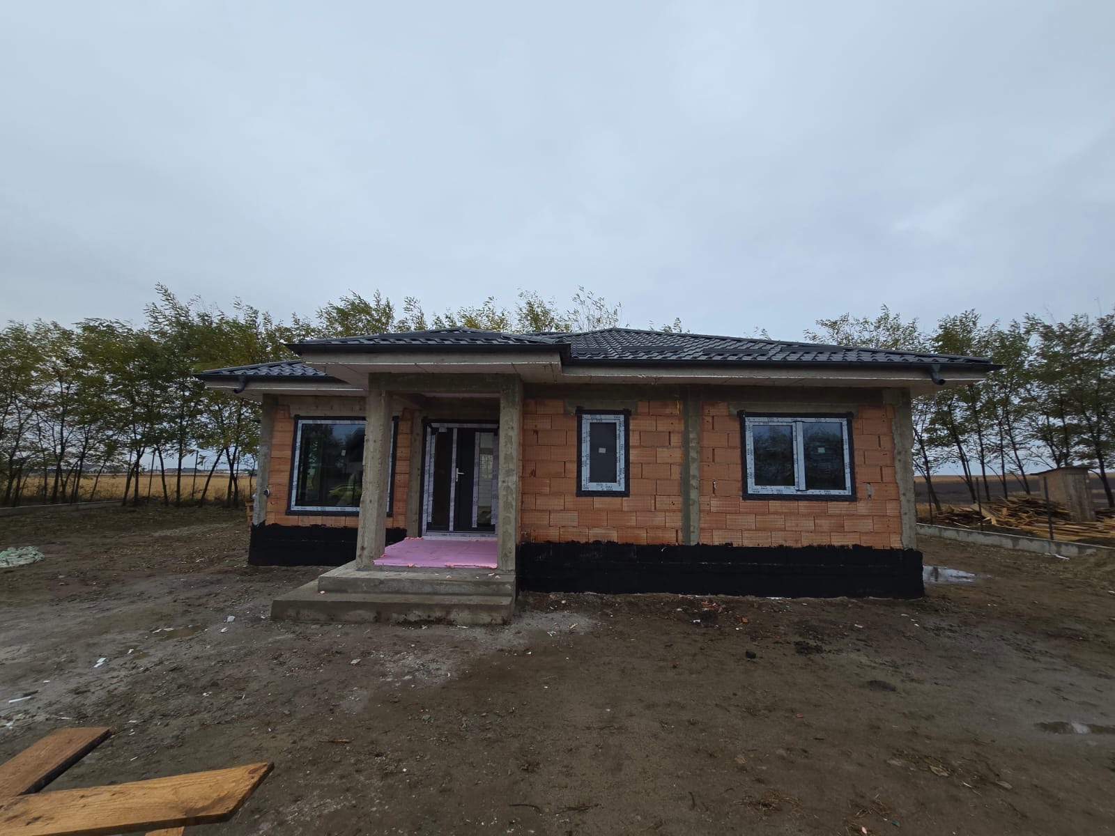 Casa de Vanzare 7 Ari teren I Suceava/Moara Nica I 175.000 Euro