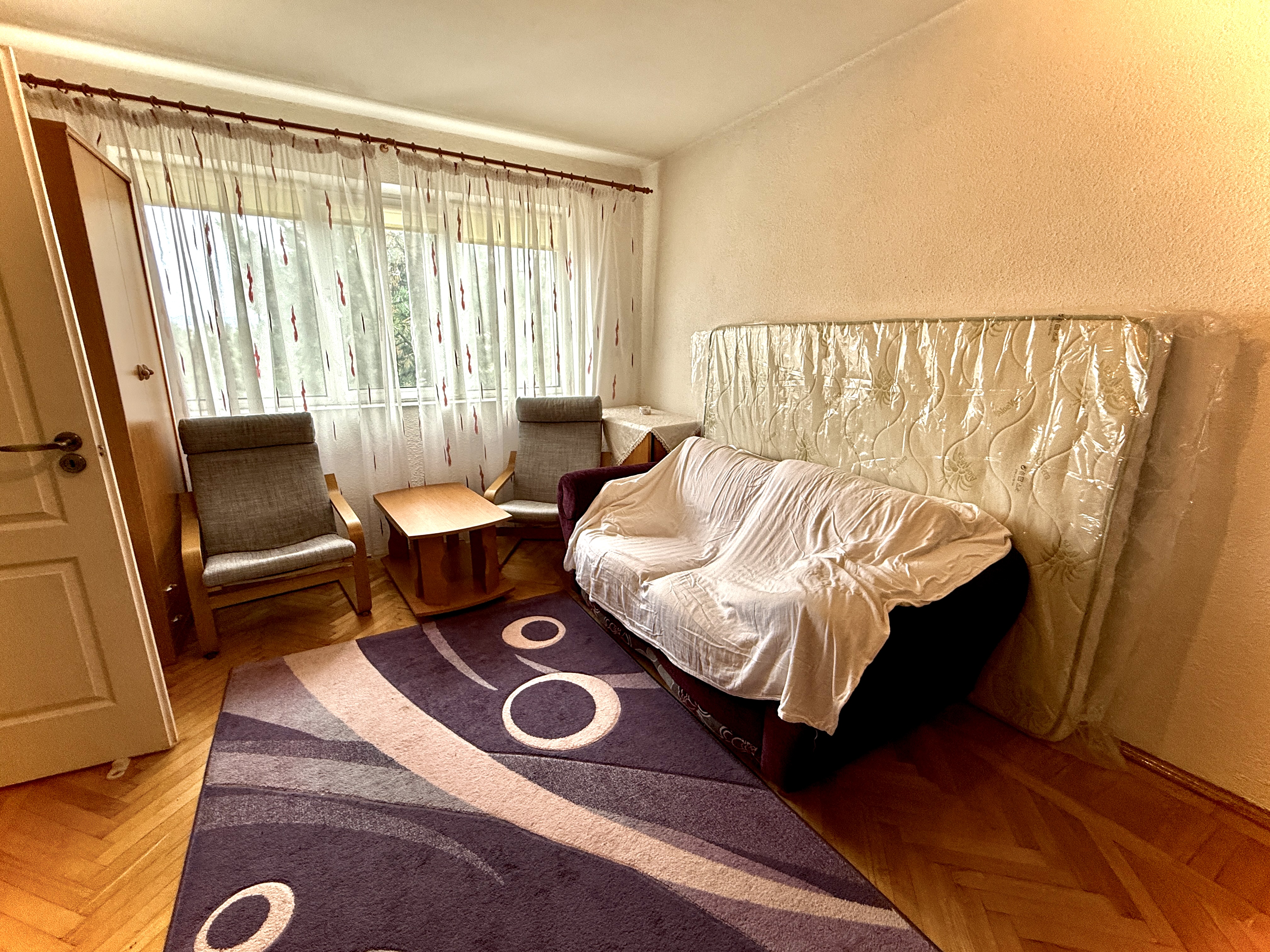 APARTAMENT 2 CAMERE | BOXĂ | RĂDĂUȚI