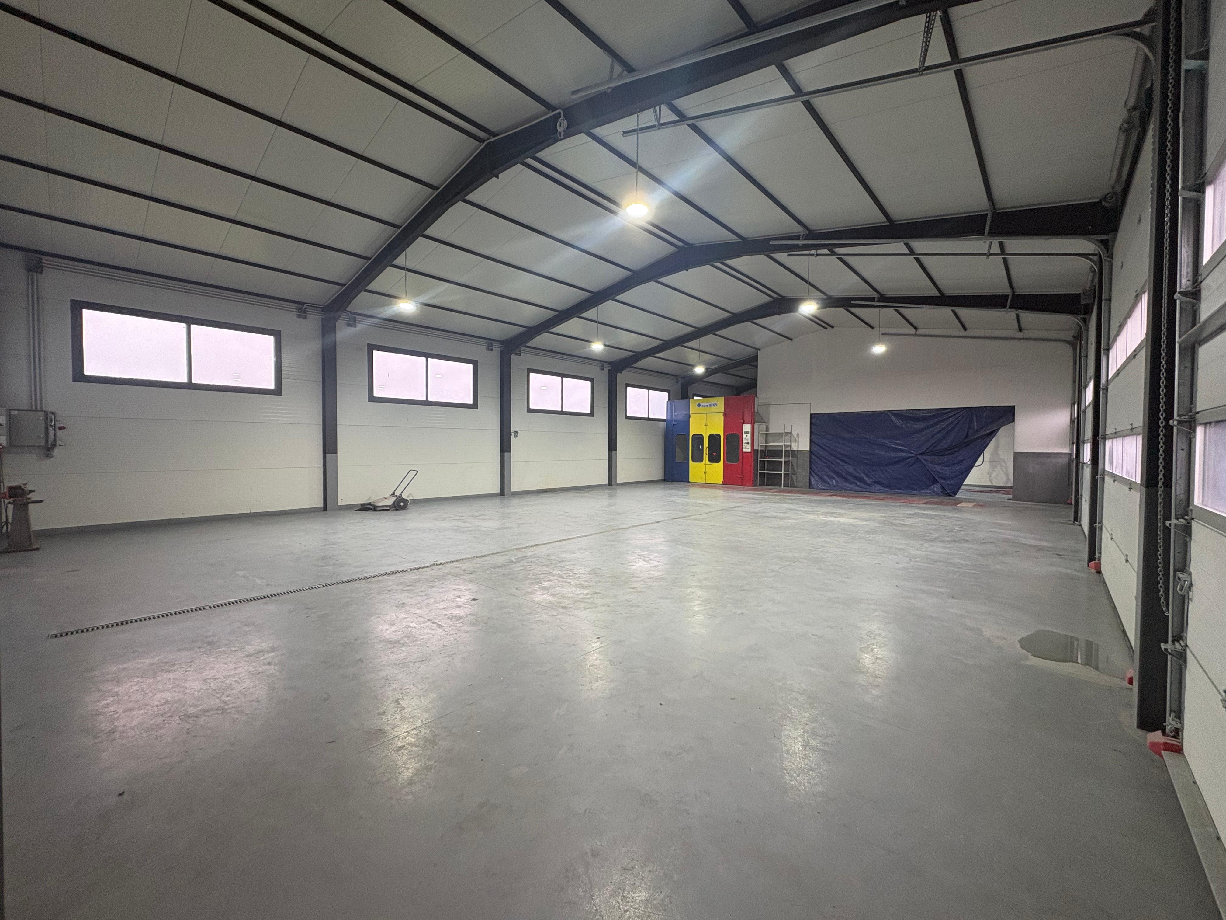 HALĂ INDUSTRIALĂ | 416 MP UTILI + TEREN 35 ARI | HORODNIC