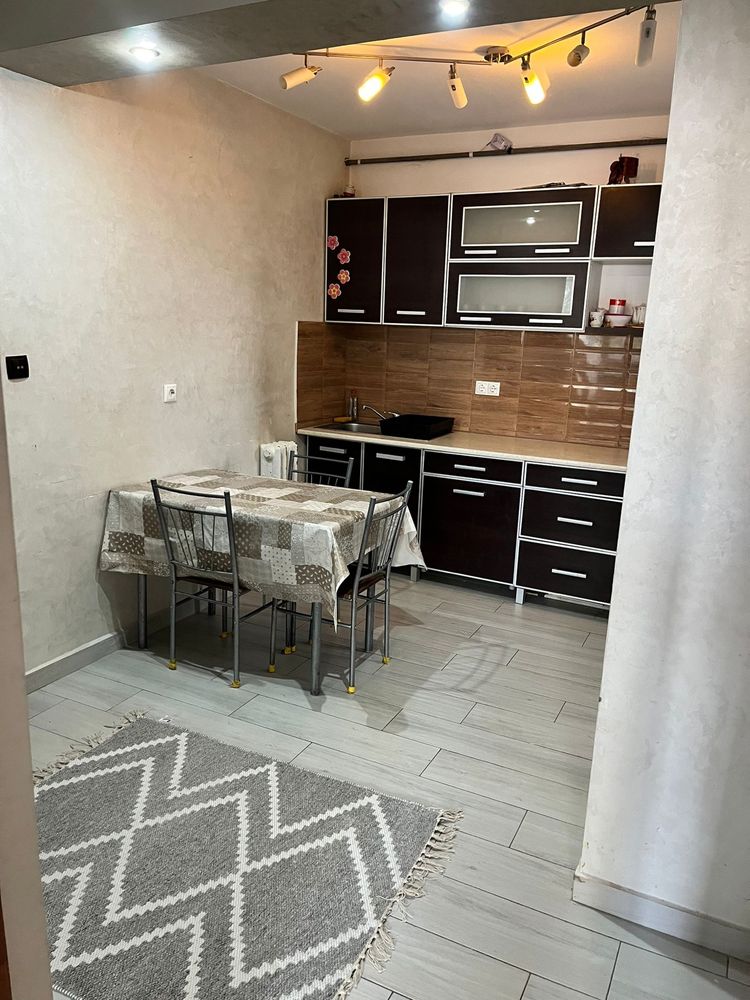 Inchiriez apartament 2 camere