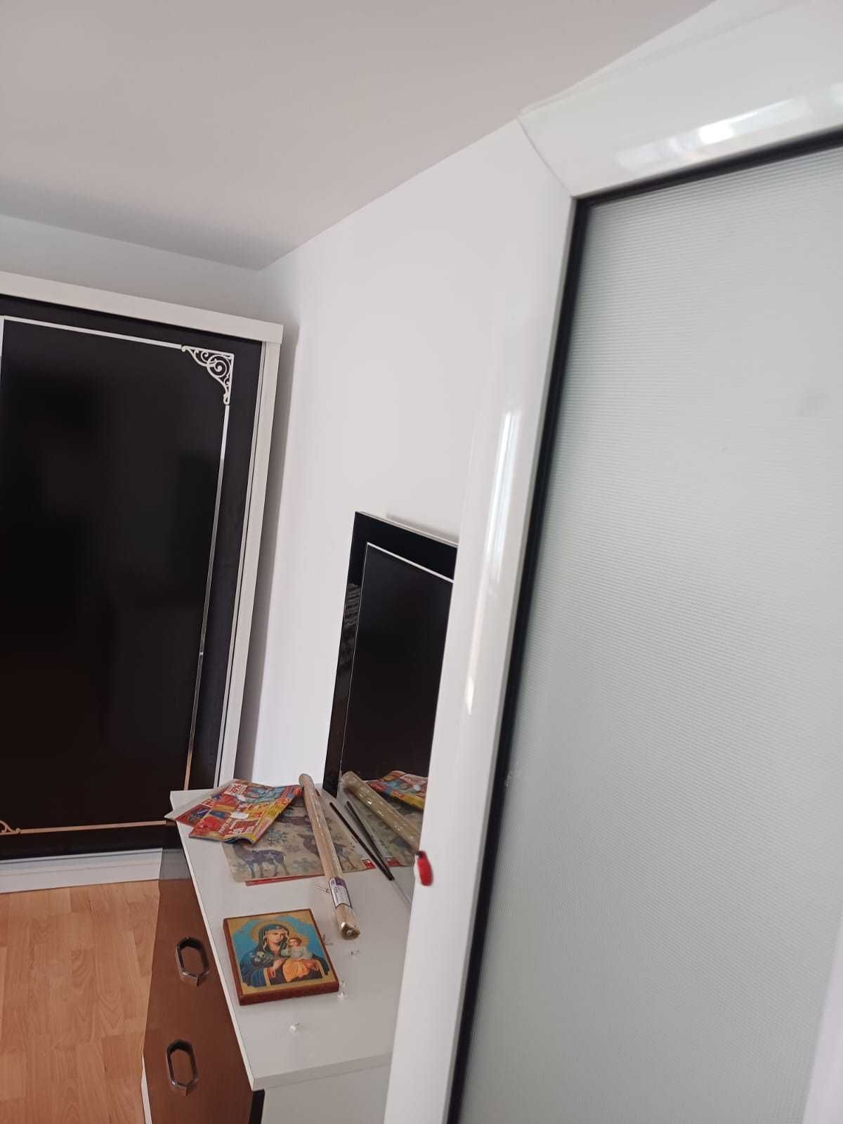 Apartament de inchiriat, 3 camere, Piata Mica