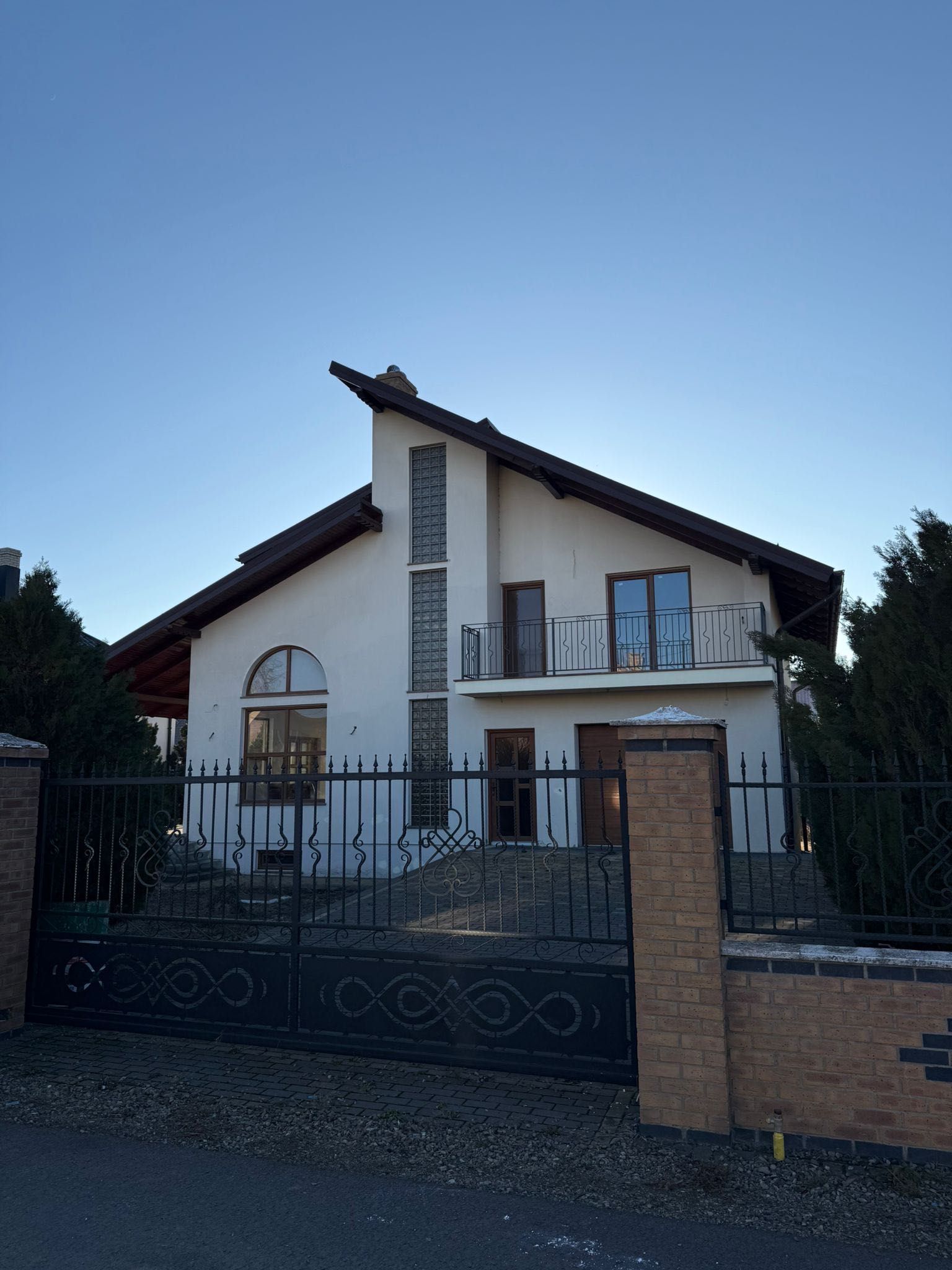 Casa de vânzare în Radauti