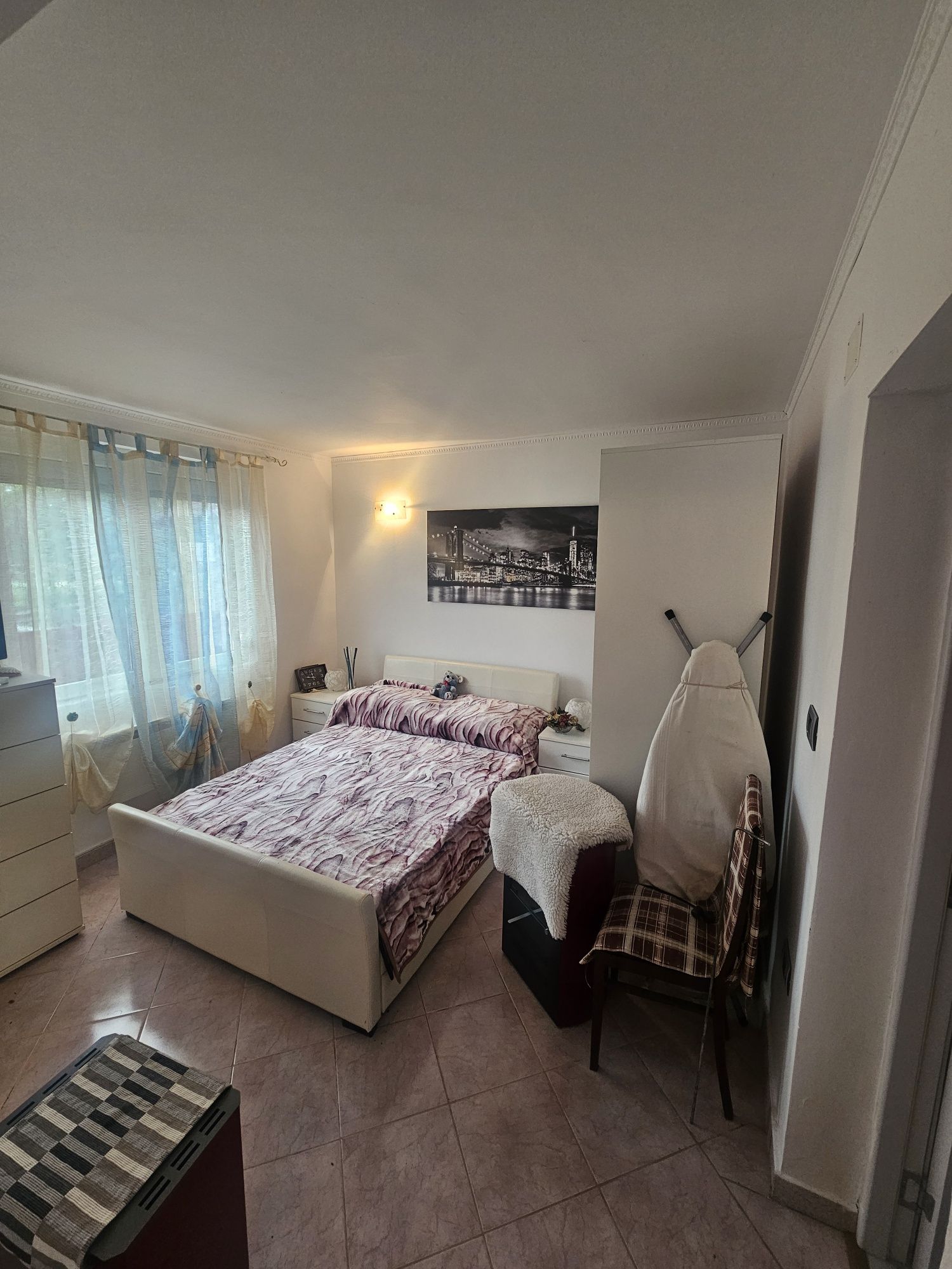 Vând Casa Dornesti