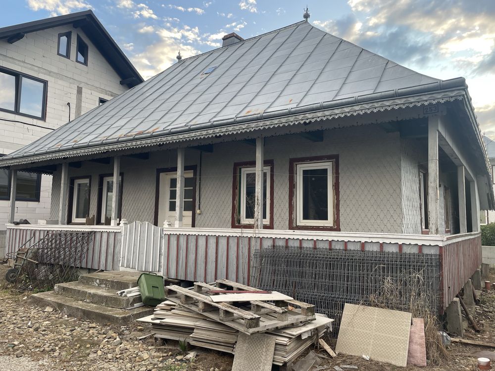 Vand casa pentru demolare