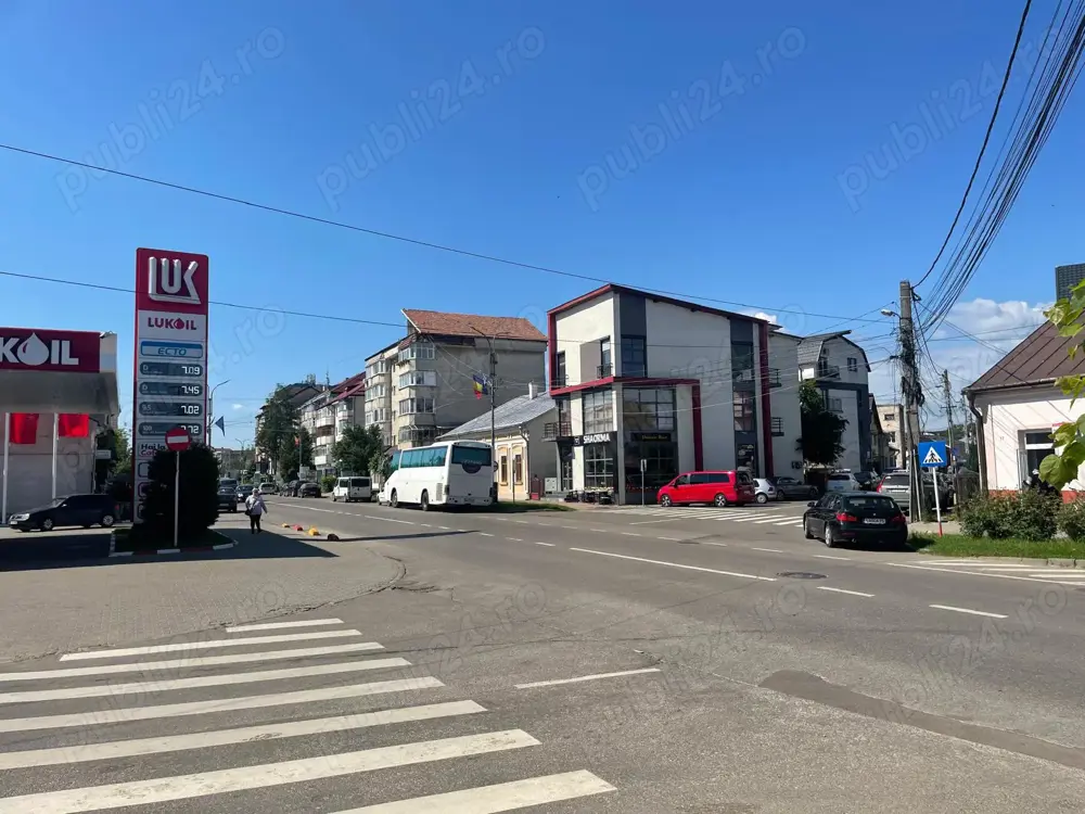 Inchiriez spatiu comercial 60 mp parter Radauti