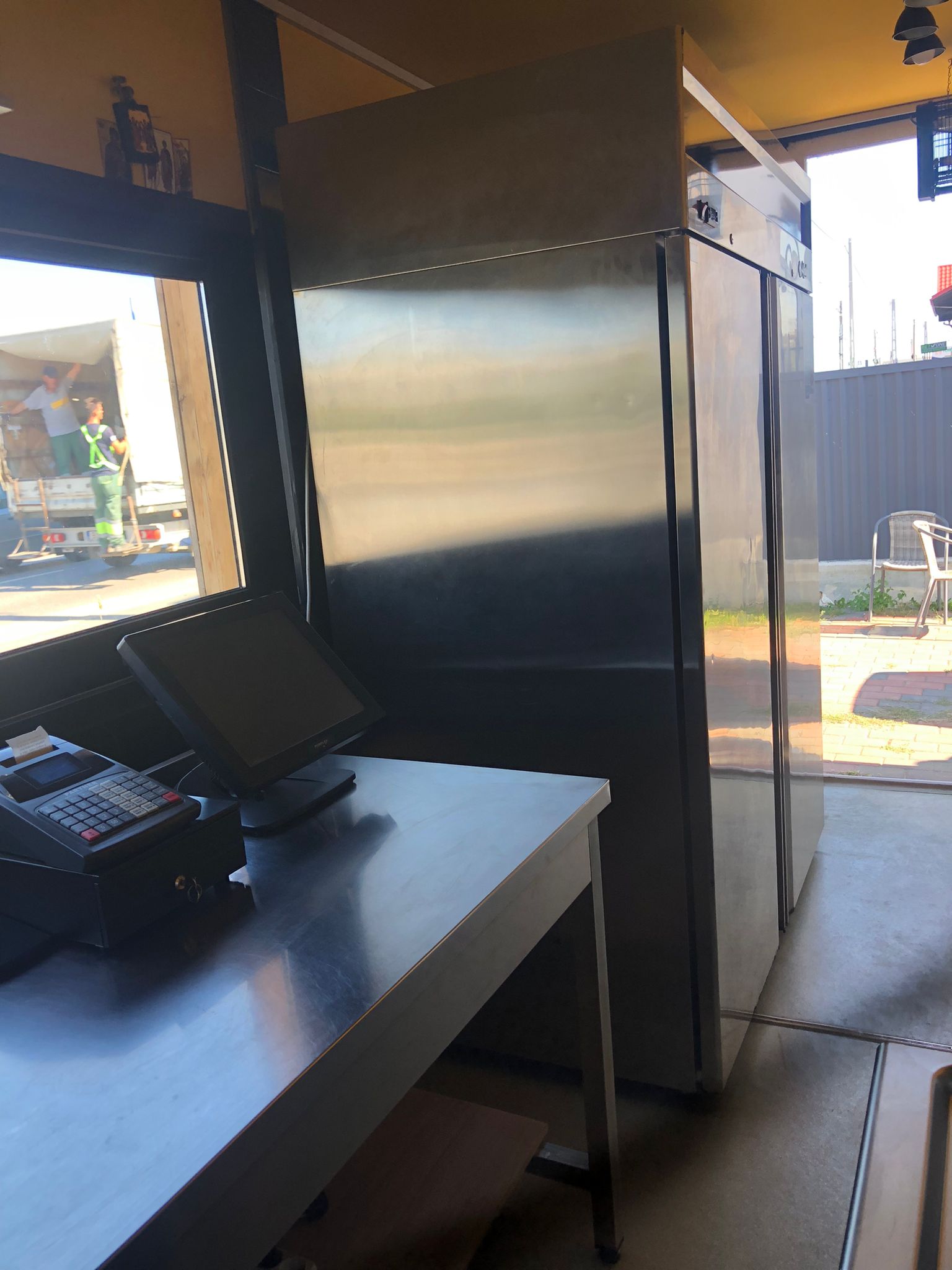 SPATIU COMERCIAL DE VANZARE | VICOVU DE SUS