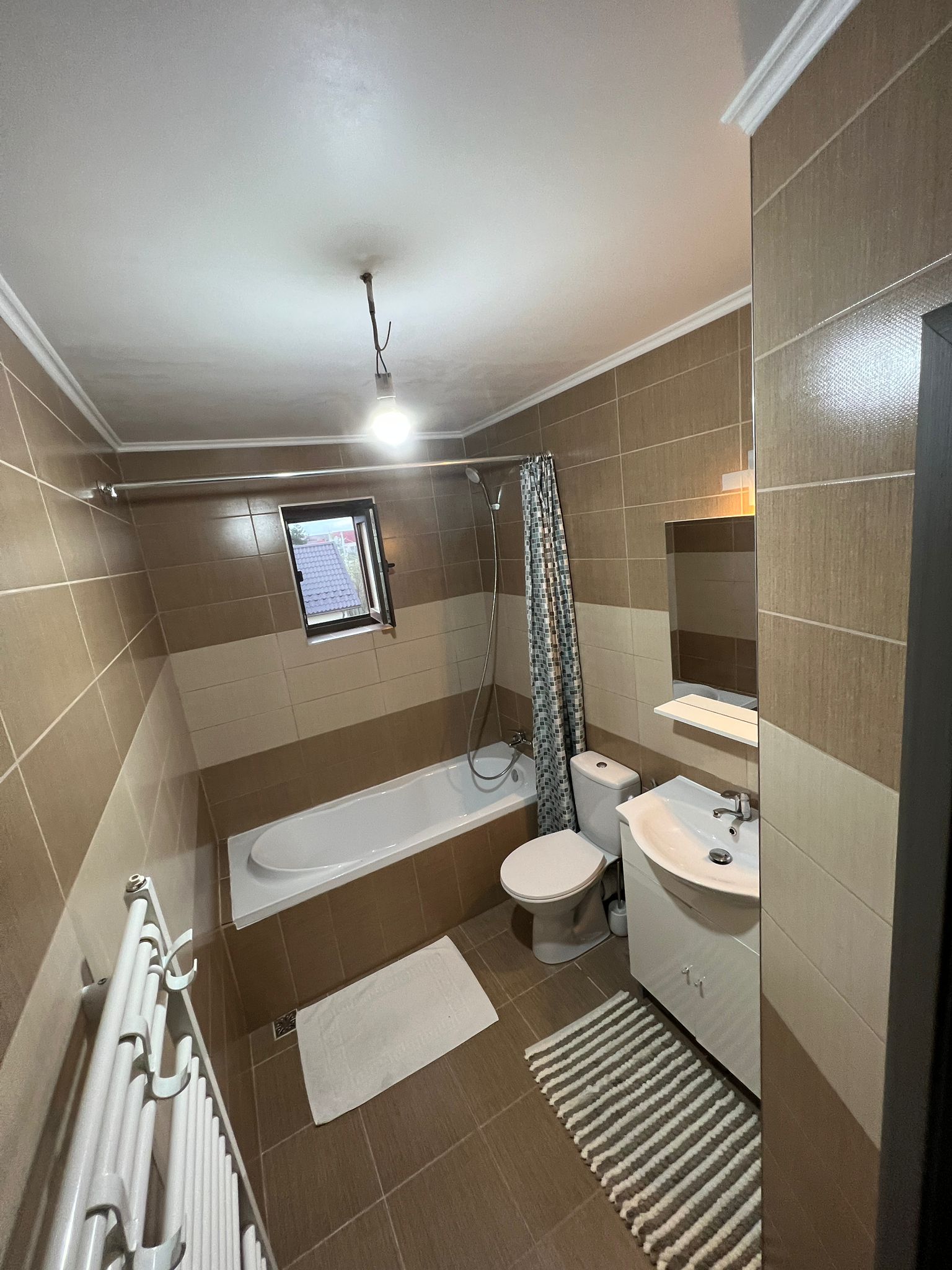 Aparatemnt de Vanzare | Ipotesti, Suceva | Pret: 105.000€ |