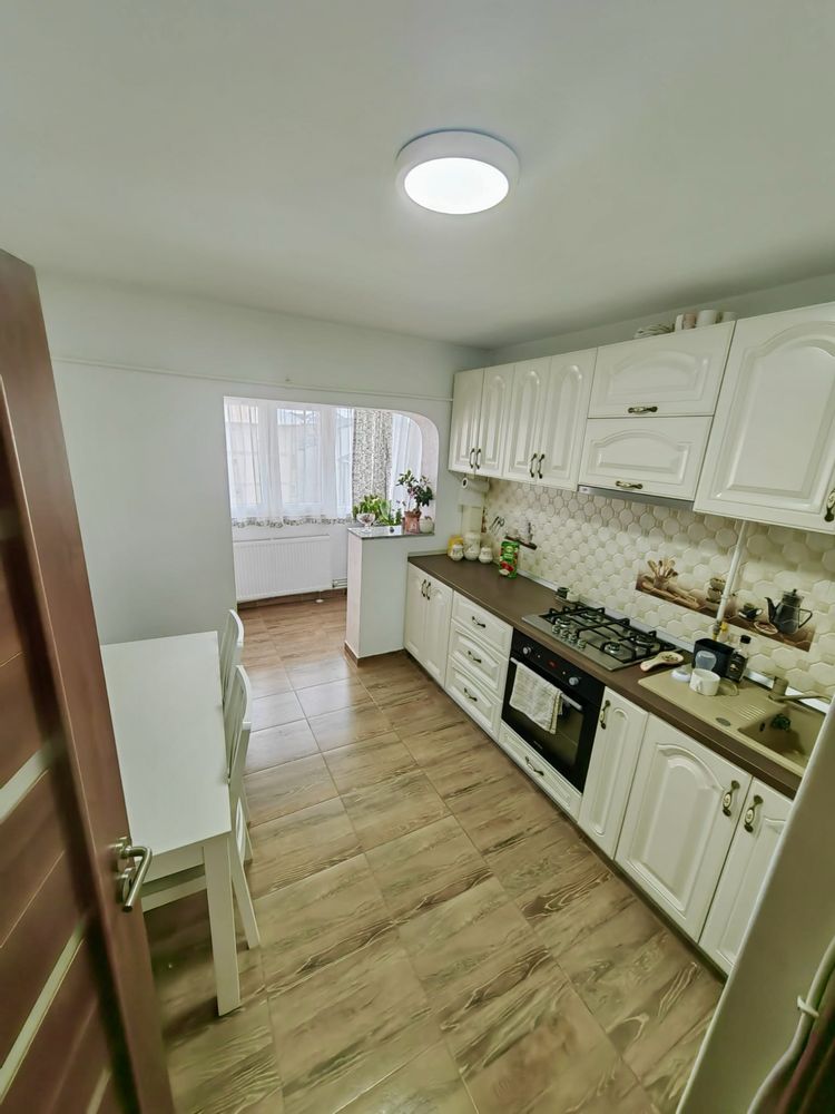Apartament de vanzare!