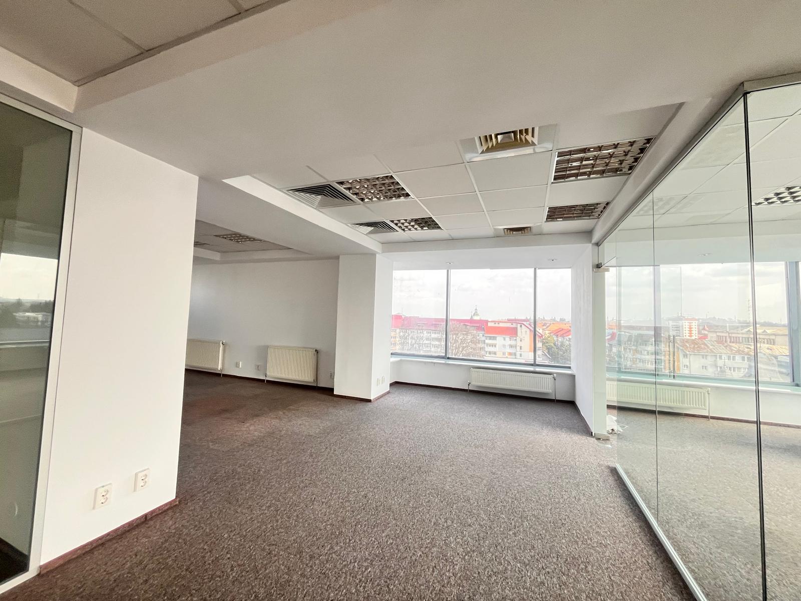 Spatiu Birouri 240 Mp I Suceava/Centru  I 14 Euro/Mp