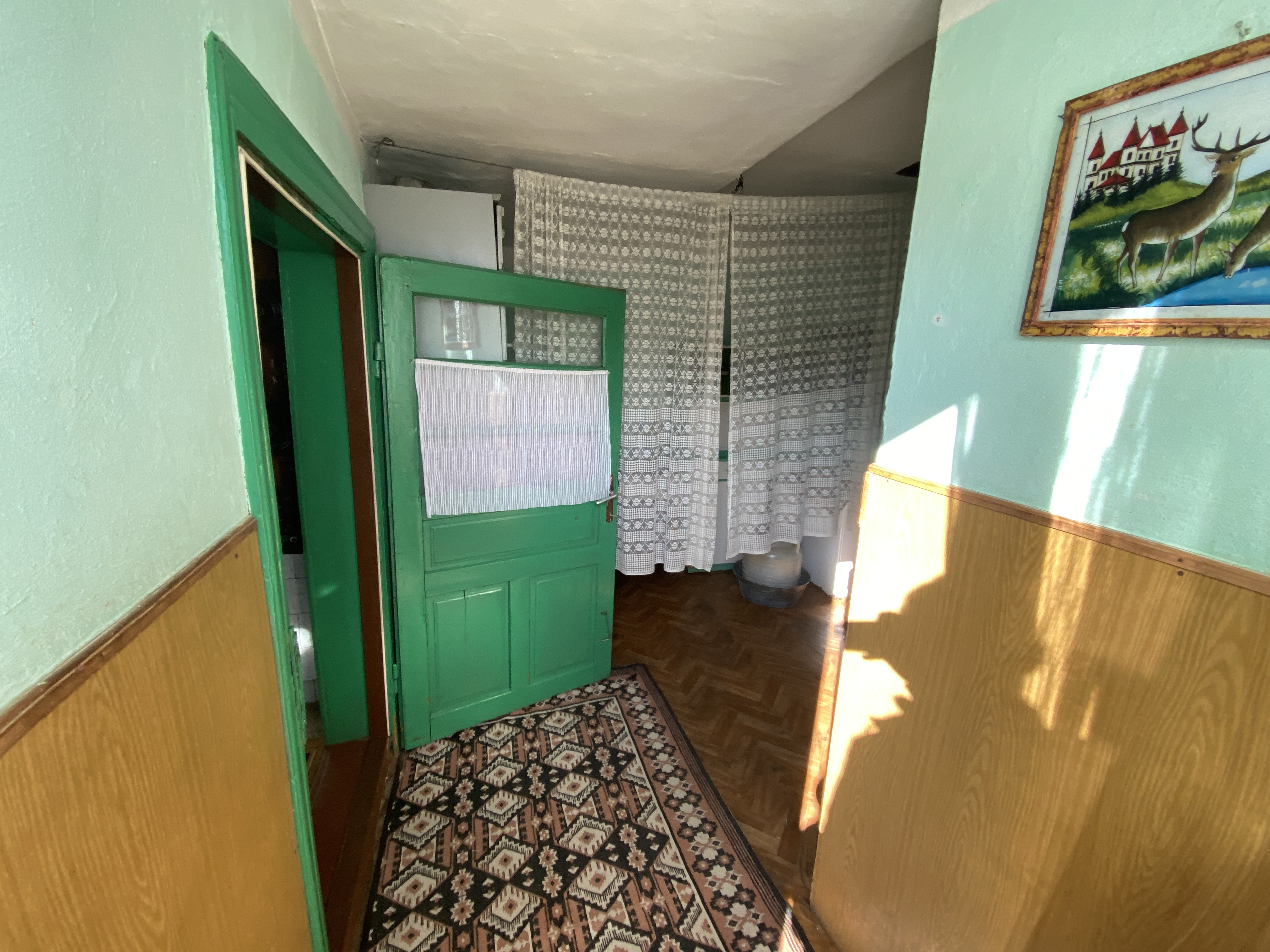 Casa cu Teren | Măneuți | 80 Ari