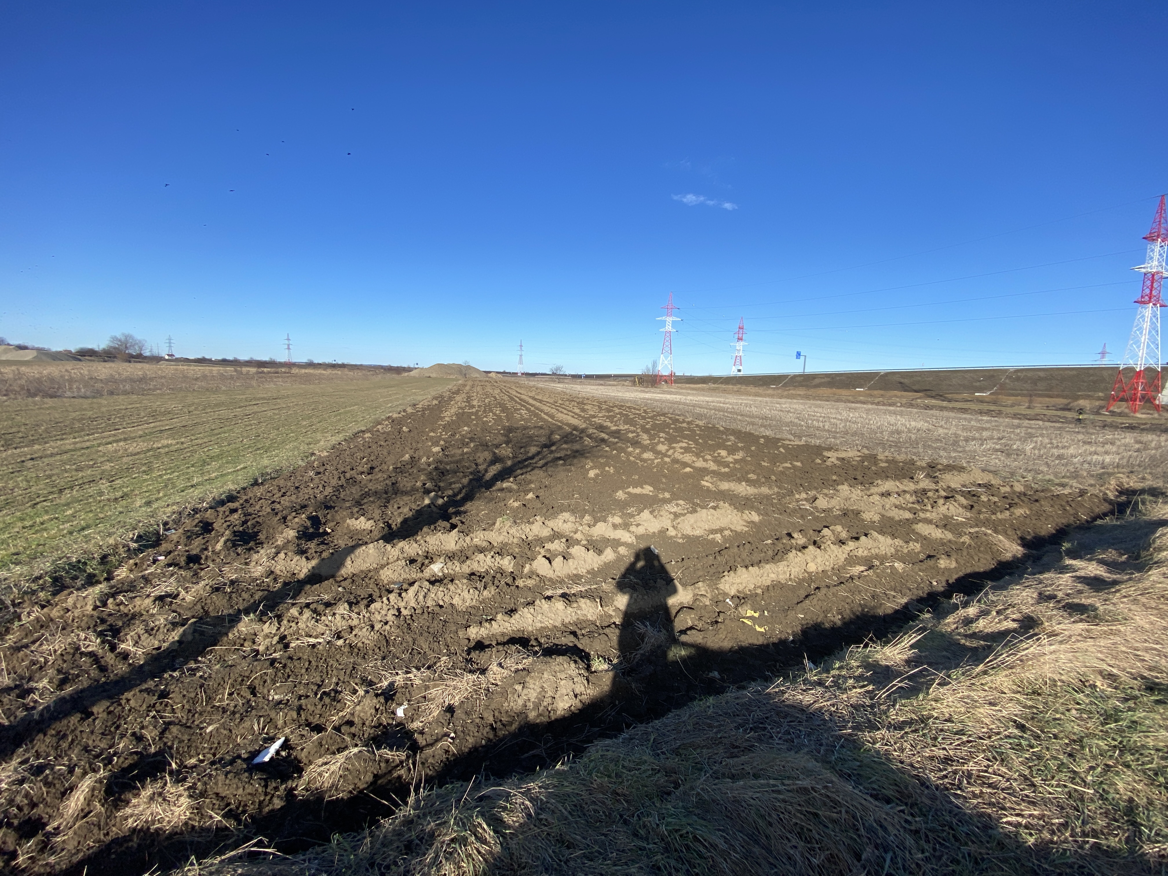 Teren Calea Cernauti | 52 ARI | Intravilan