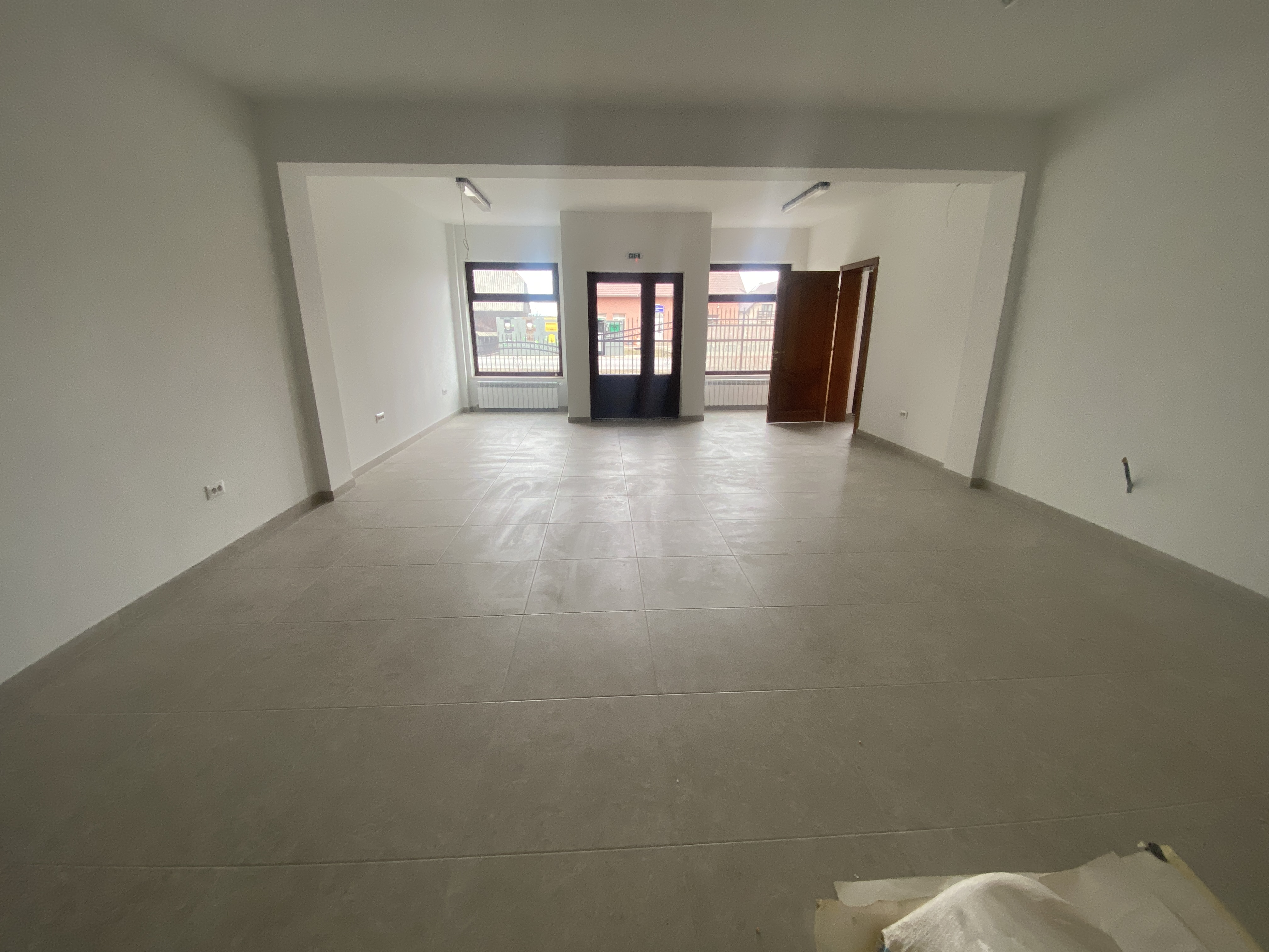 Spatiu Comercial | Vicov de sus | 80MP