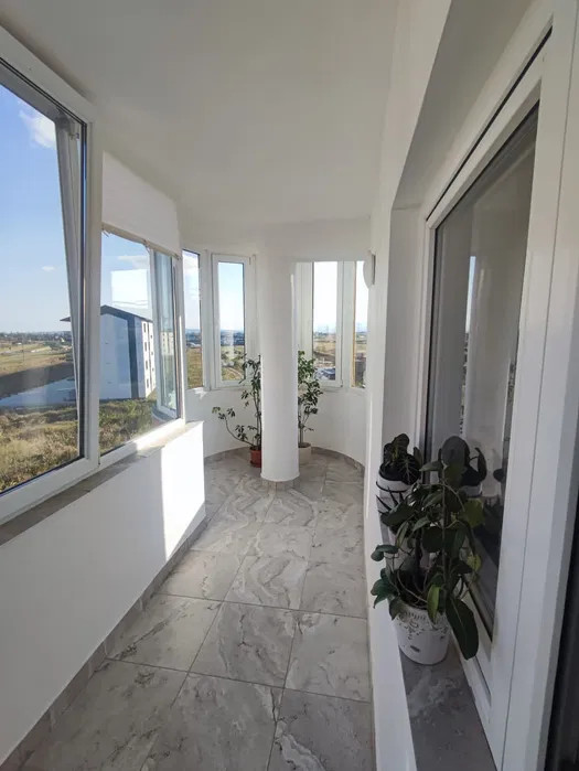 Apartament 3 camere de vânzare